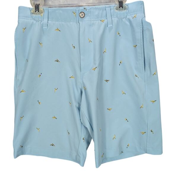 Under Armour Shorts Mens 32 Golf Printed Storm Birds Light Blue Preppy FLAWS - Picture 1 of 10